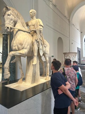 WhatsApp Image 2024-06-01 at 21.52.07